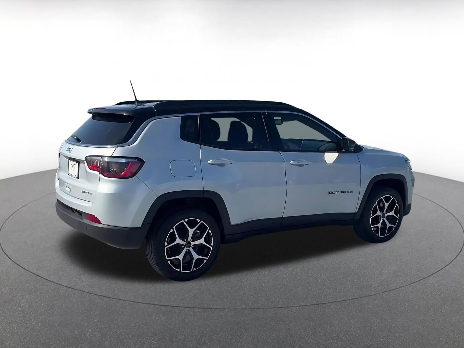 Thumbnail: 2025 Jeep Compass - 15