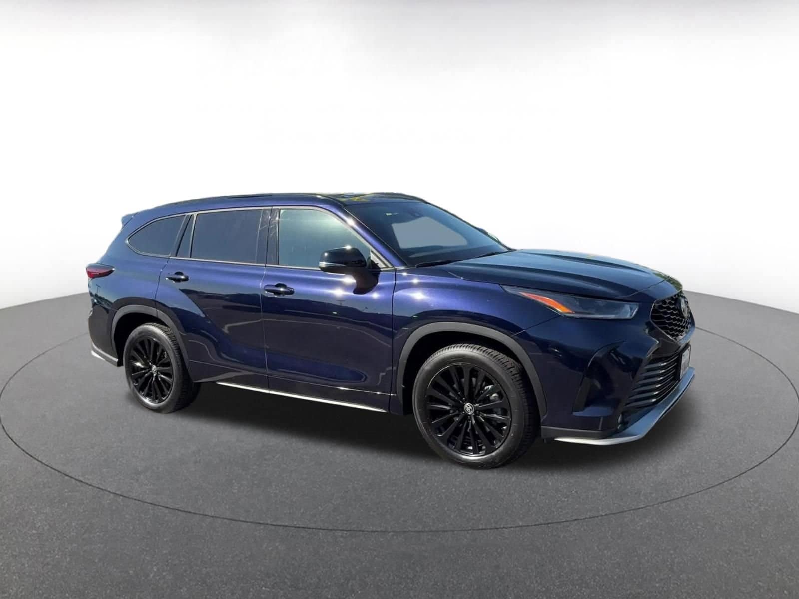 Thumbnail: 2025 Toyota Highlander - 2