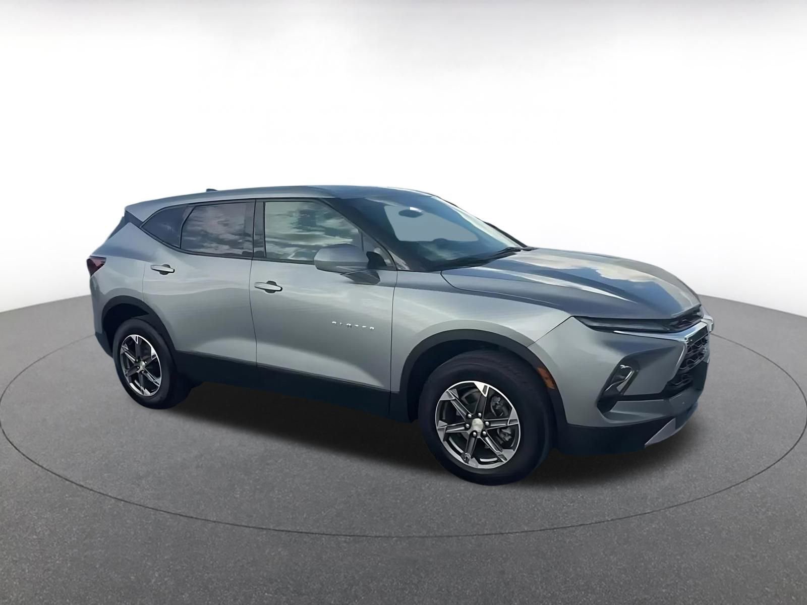 Thumbnail: 2025 Chevrolet Blazer - 2