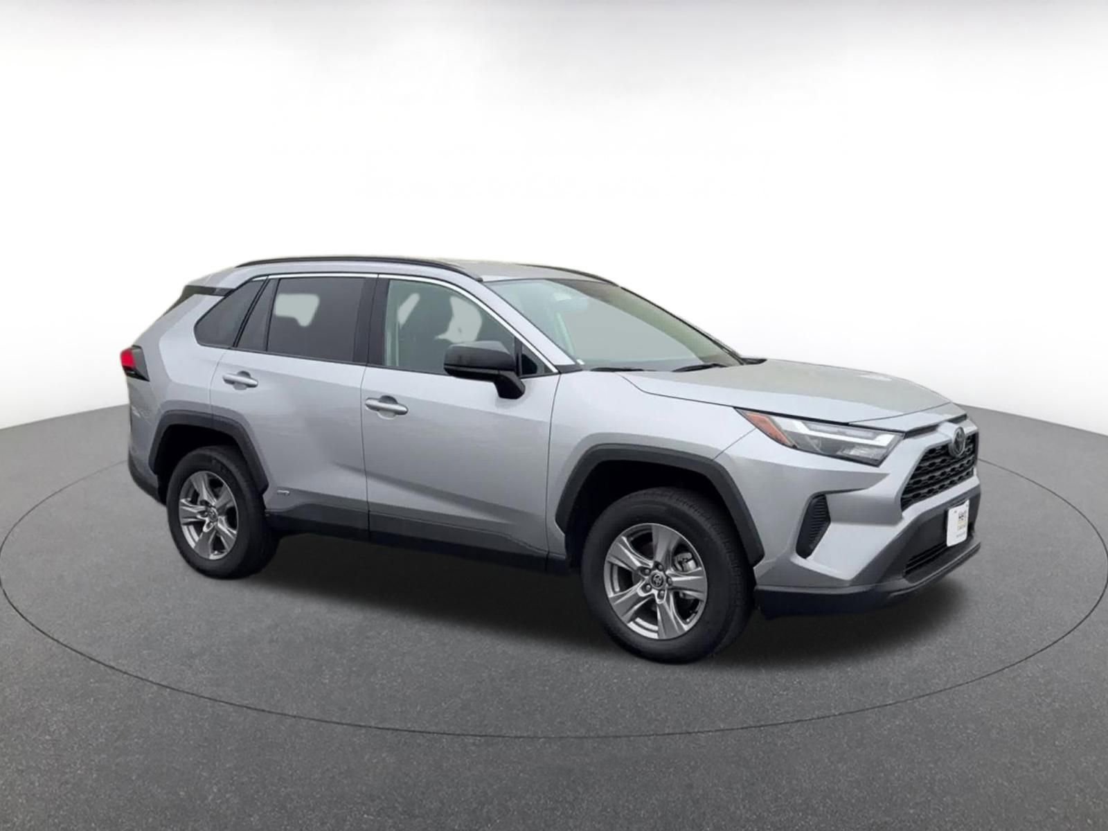 Thumbnail: 2025 Toyota RAV4 - 2