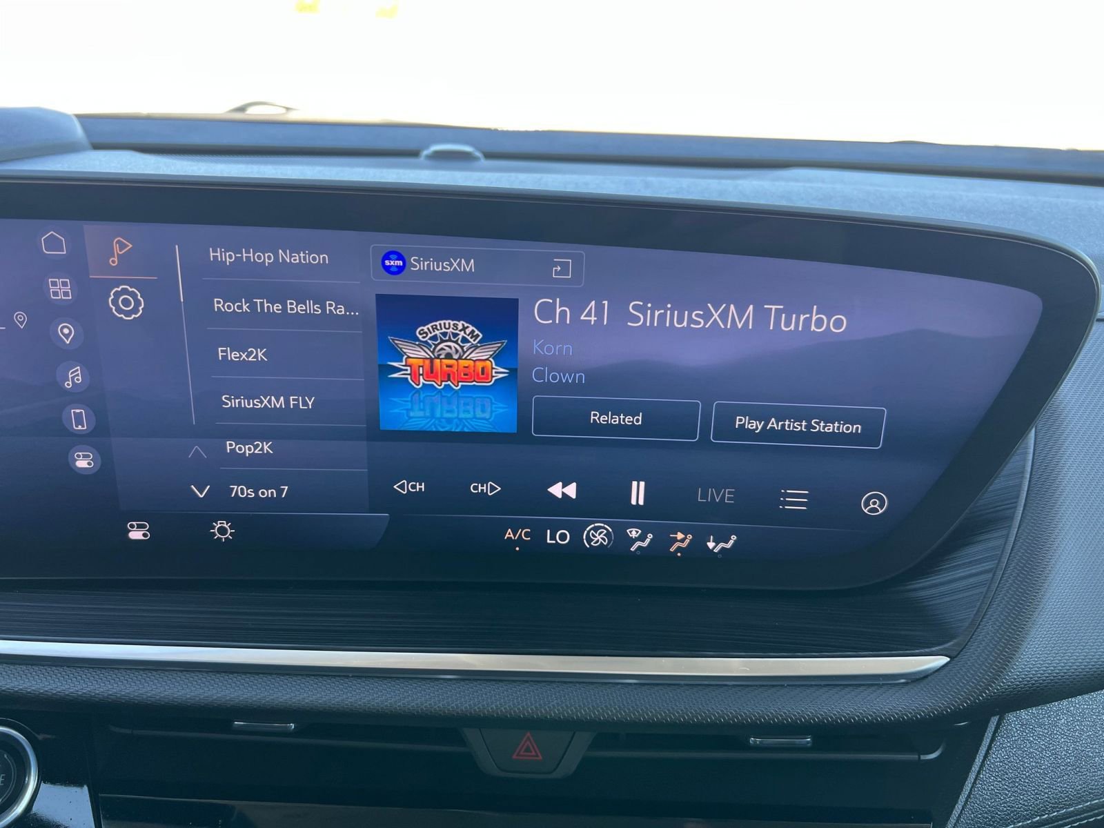 Thumbnail: 2024 Buick Envision - 21