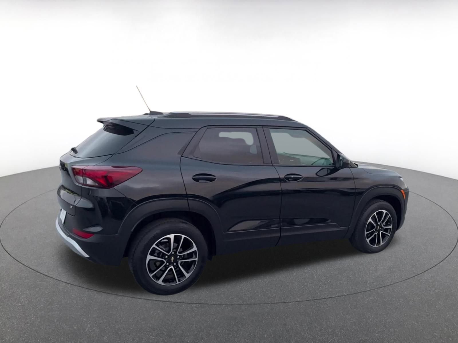 Thumbnail: 2025 Chevrolet TrailBlazer - 15