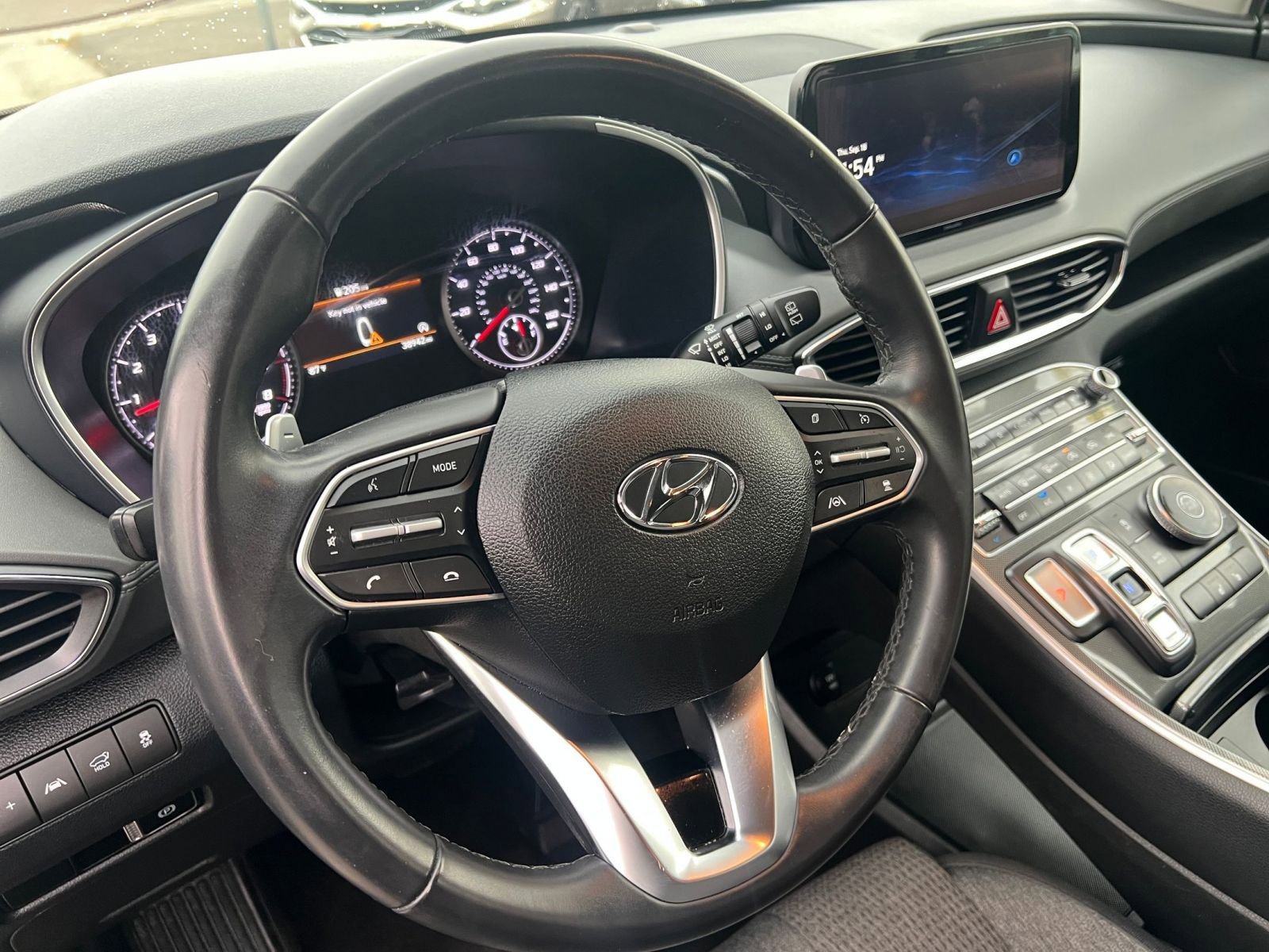 Thumbnail: 2023 Hyundai Santa Fe - 28