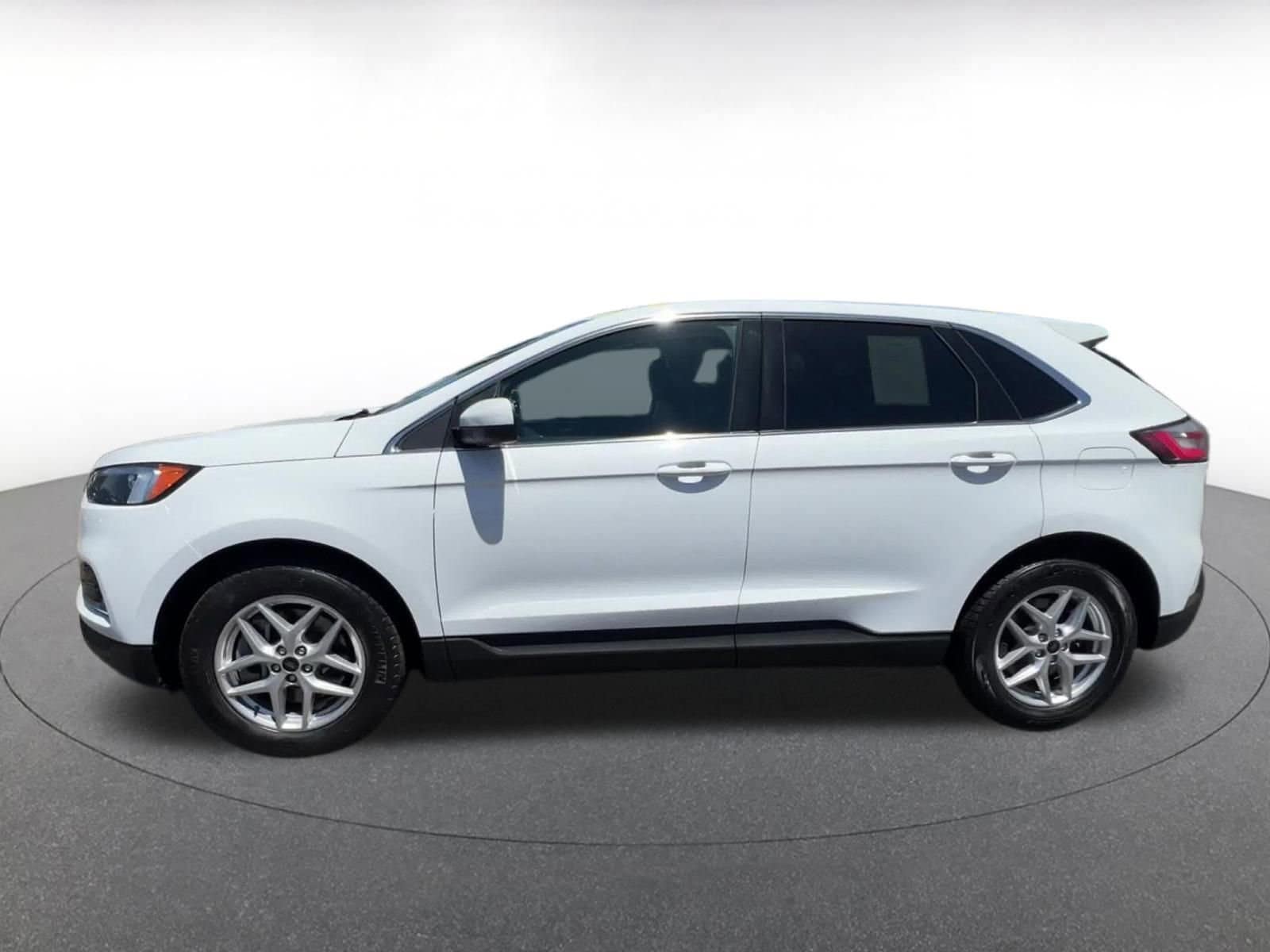 Thumbnail: 2024 Ford Edge - 9