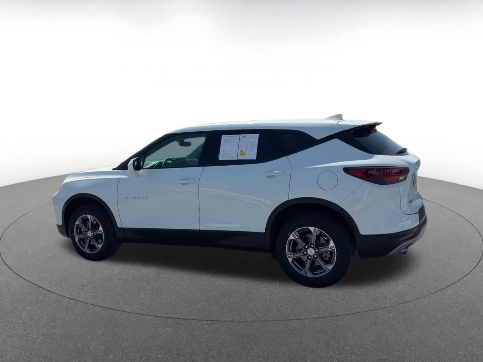 Thumbnail: 2026 Chevrolet Blazer - 9