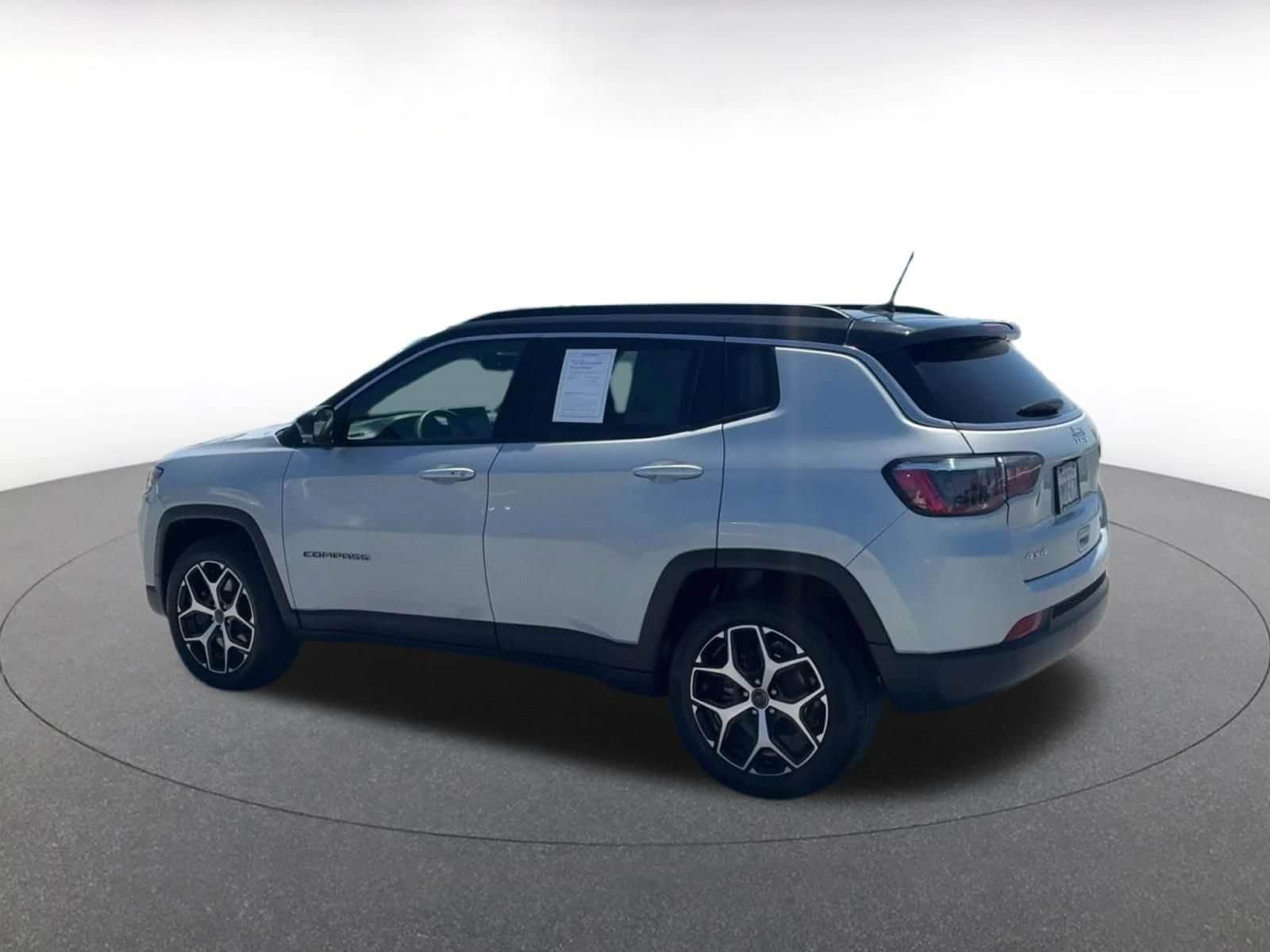 Thumbnail: 2025 Jeep Compass - 8
