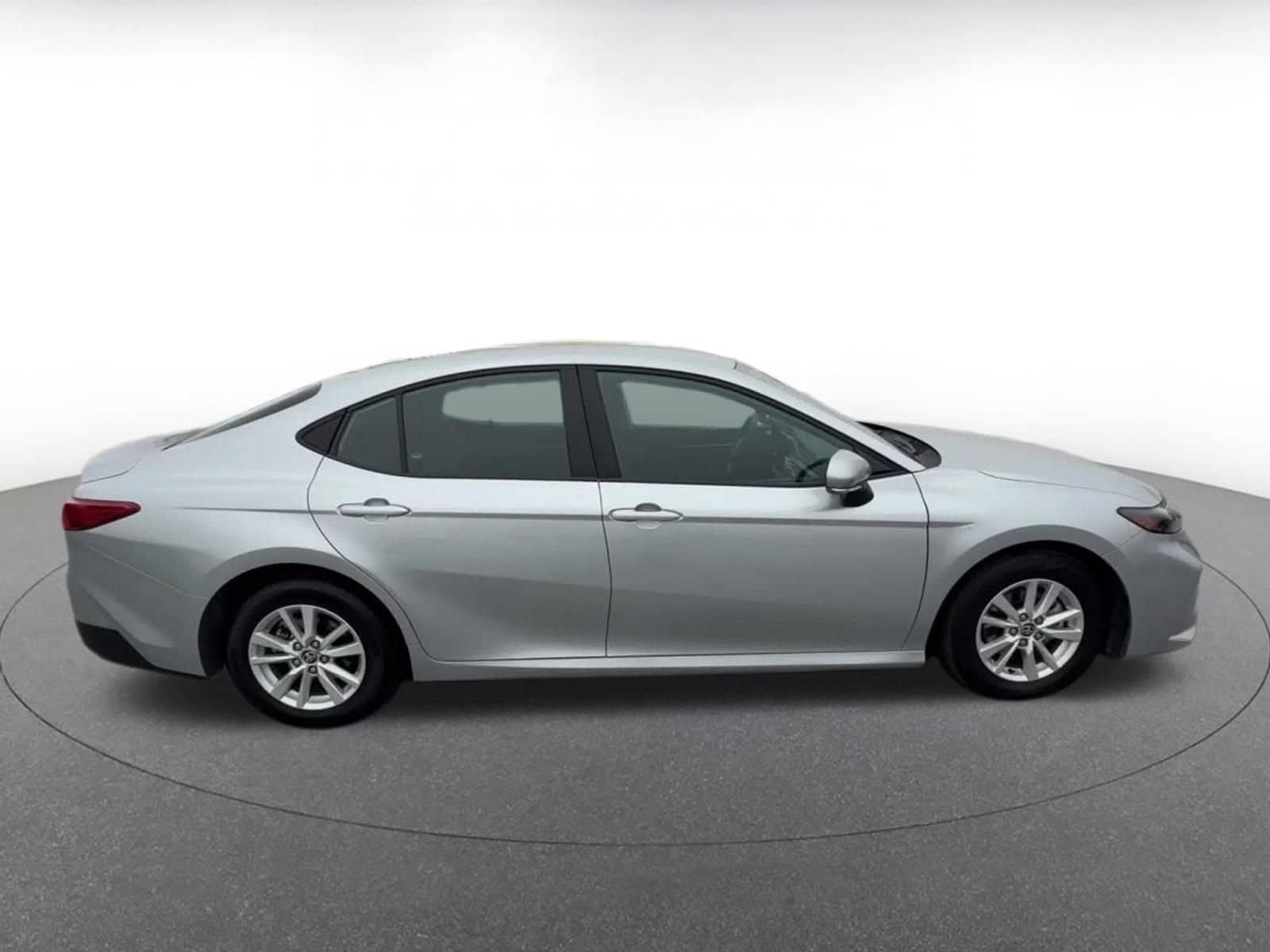 Thumbnail: 2025 Toyota Camry - 16