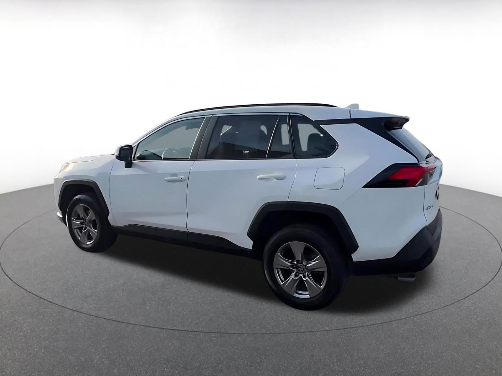 Thumbnail: 2025 Toyota RAV4 - 10