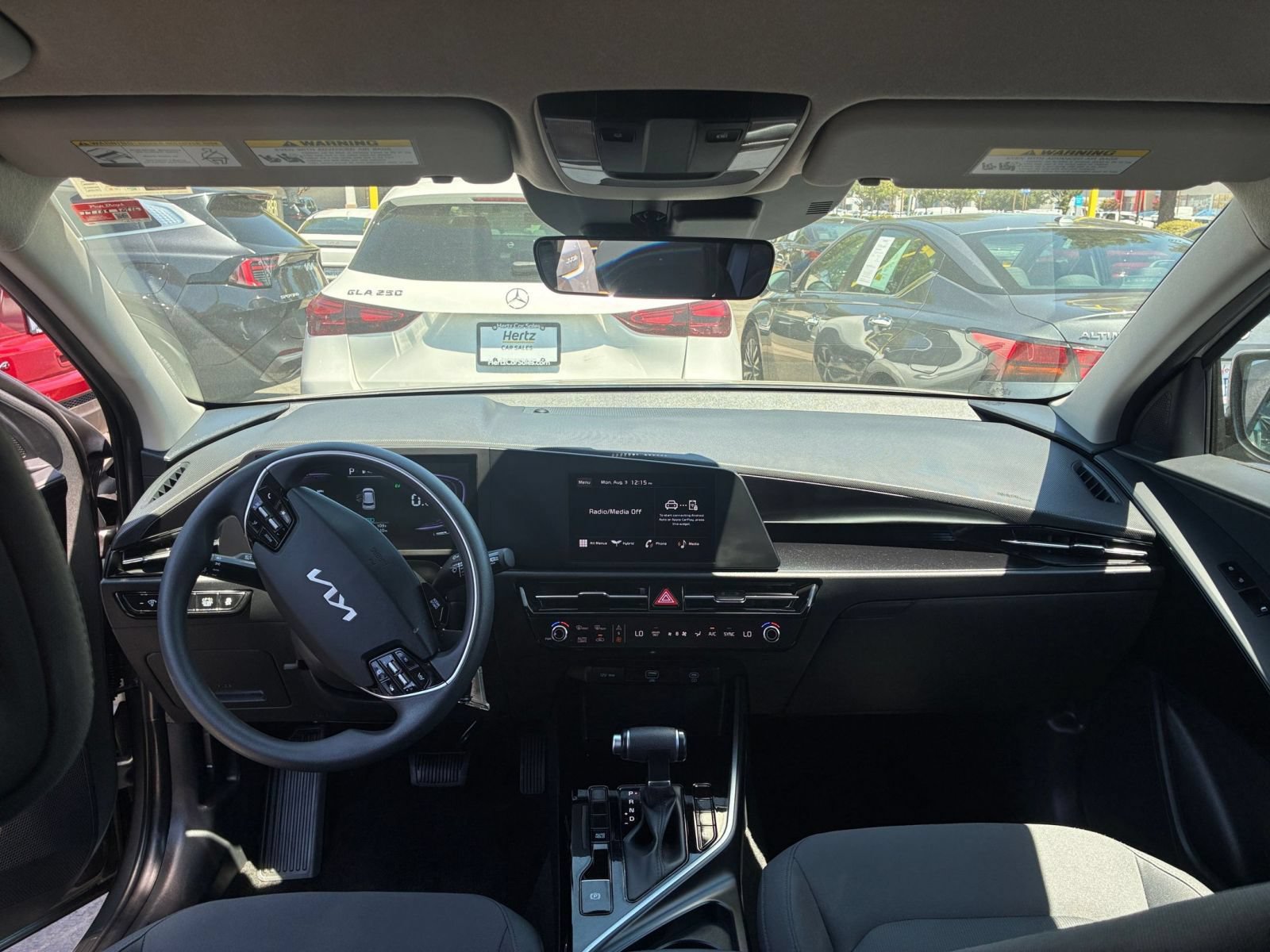 Thumbnail: 2026 Kia Niro - 31