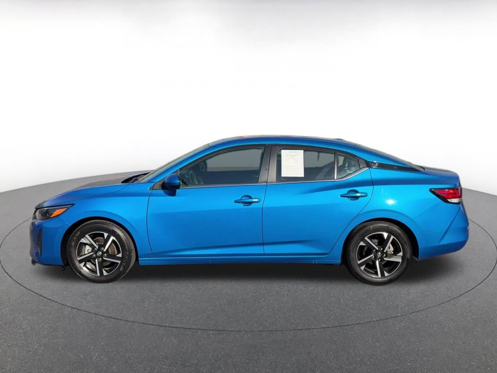 Thumbnail: 2025 Nissan Sentra - 9