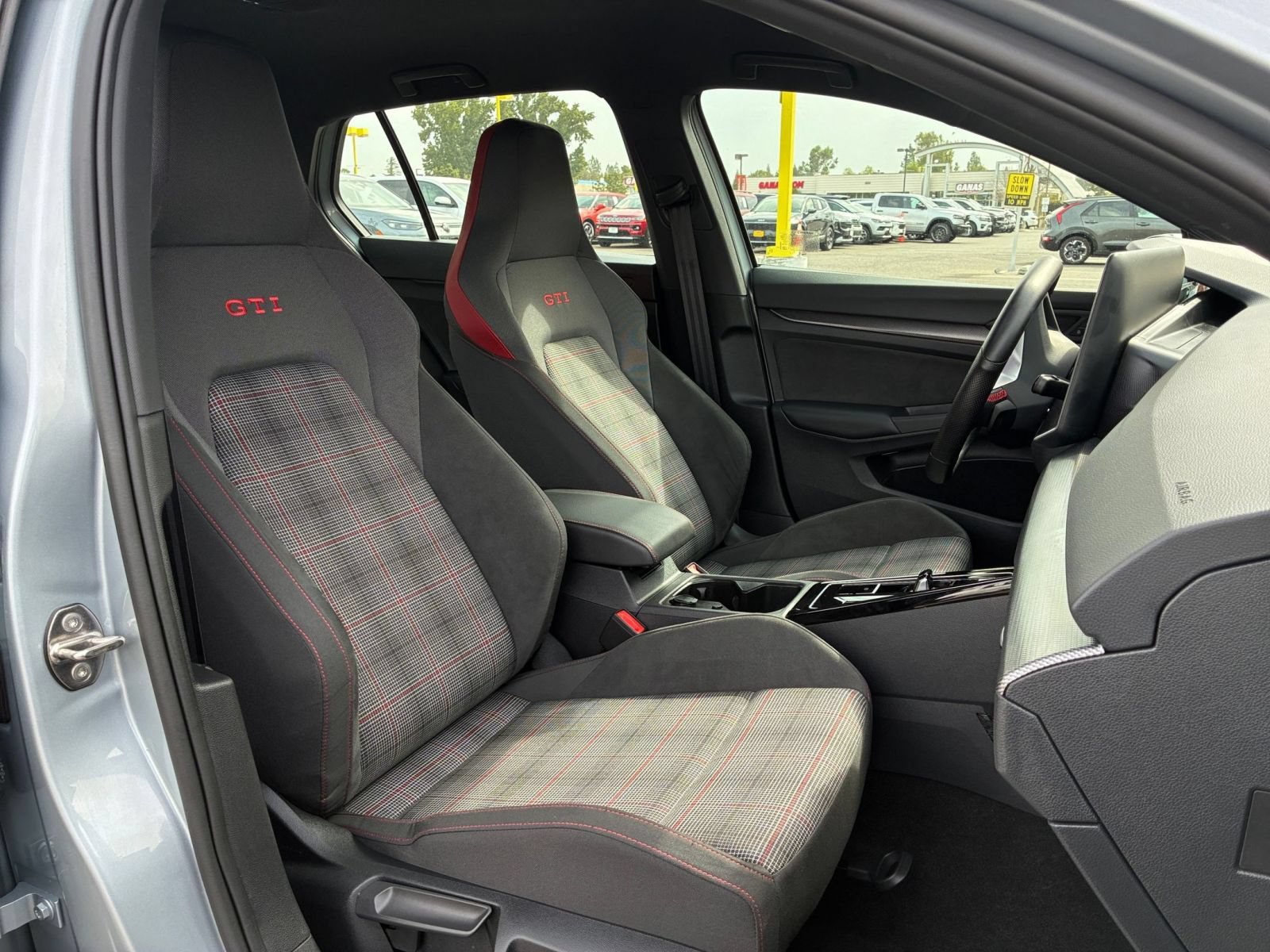 Thumbnail: 2026 Volkswagen Golf - 32