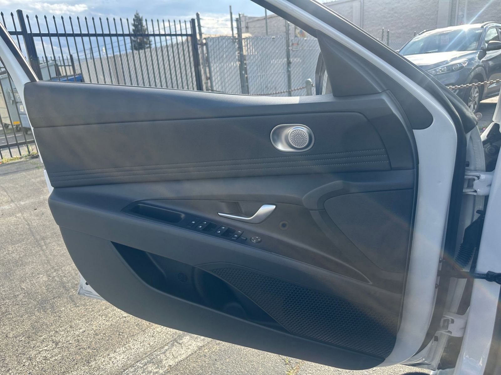 Thumbnail: 2025 Hyundai Elantra - 18