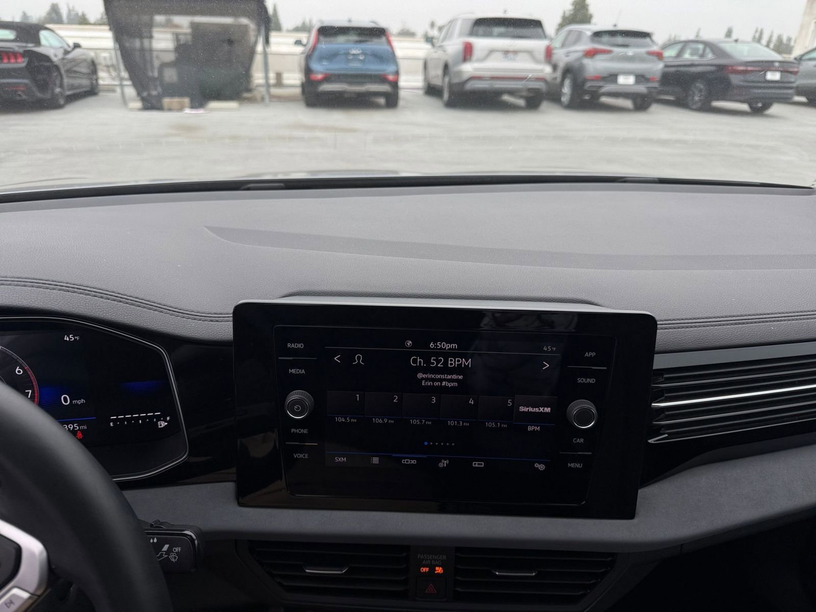 Thumbnail: 2025 Volkswagen Jetta - 17