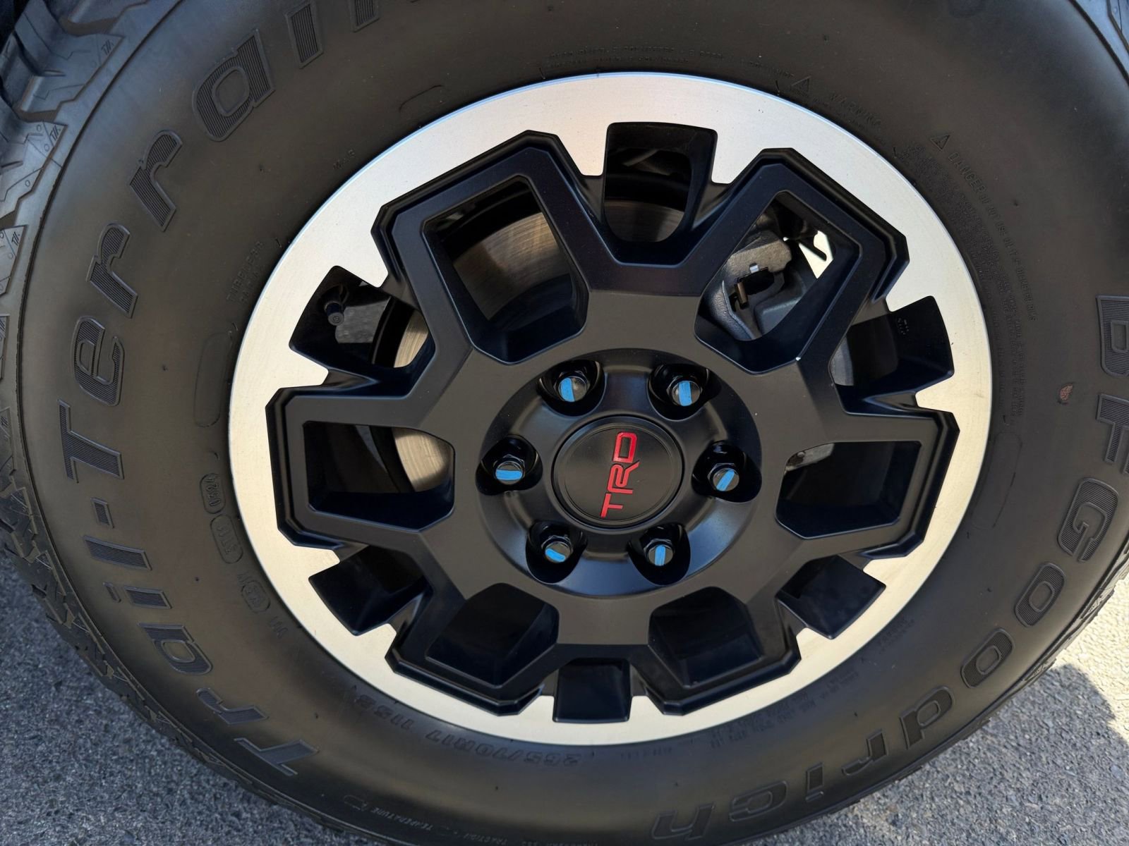 Thumbnail: 2024 Toyota Tacoma - 29