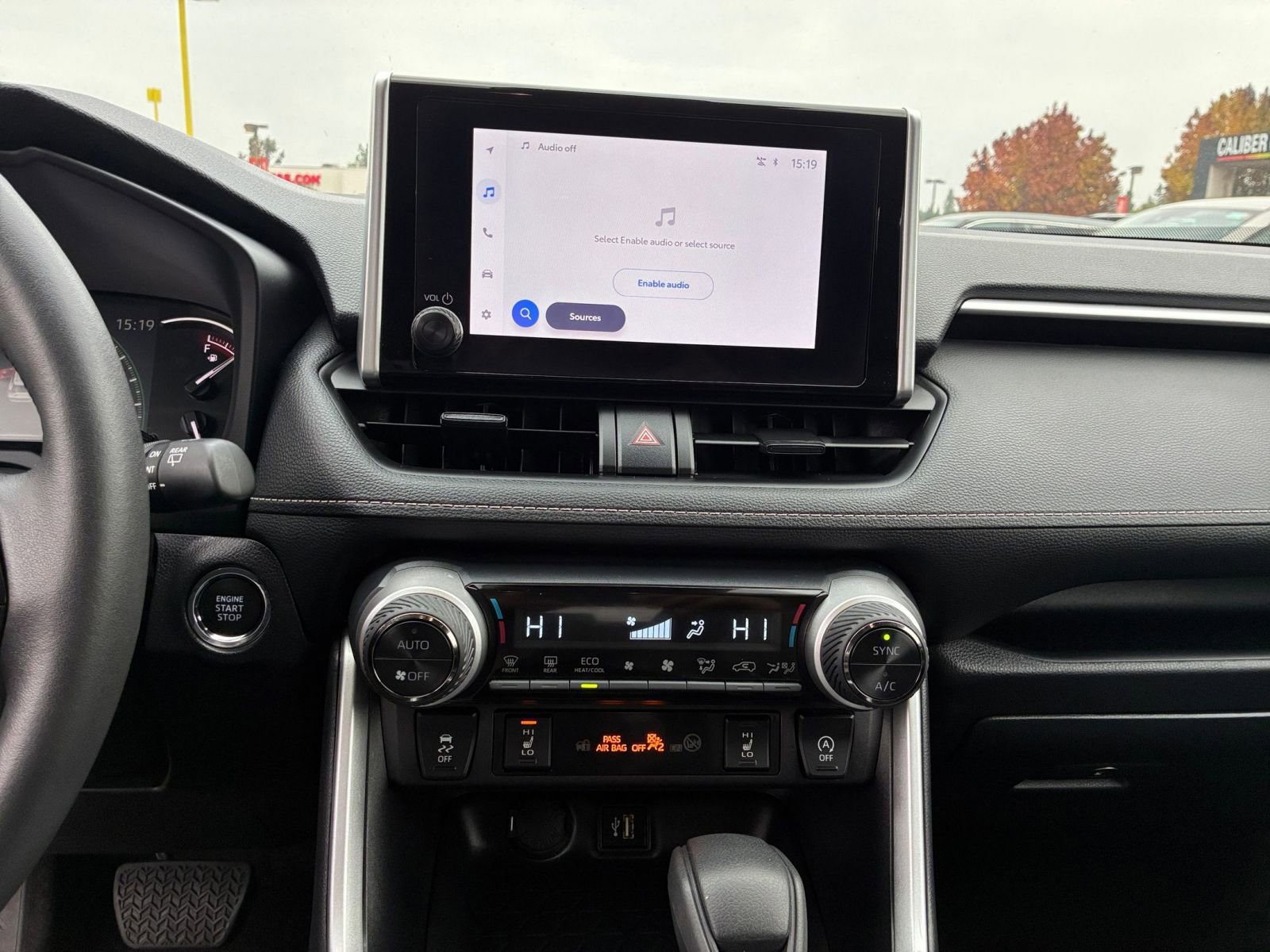 Thumbnail: 2025 Toyota RAV4 - 18