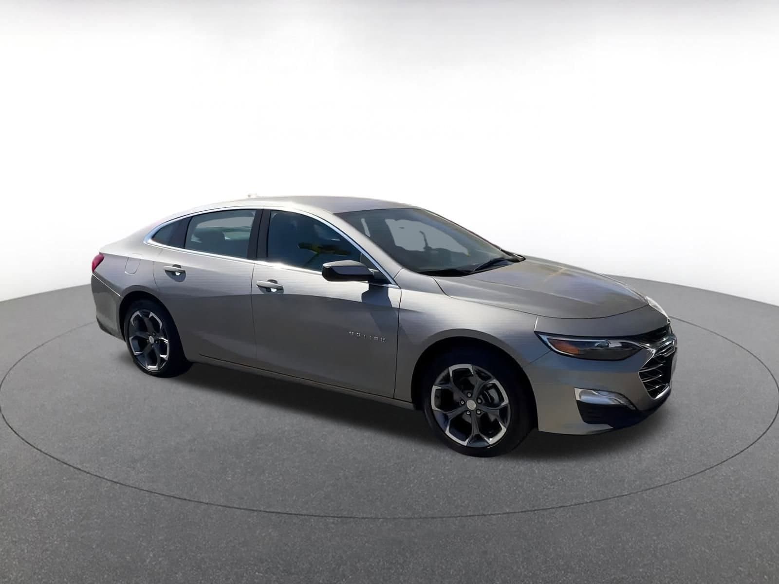 Thumbnail: 2024 Chevrolet Malibu - 2