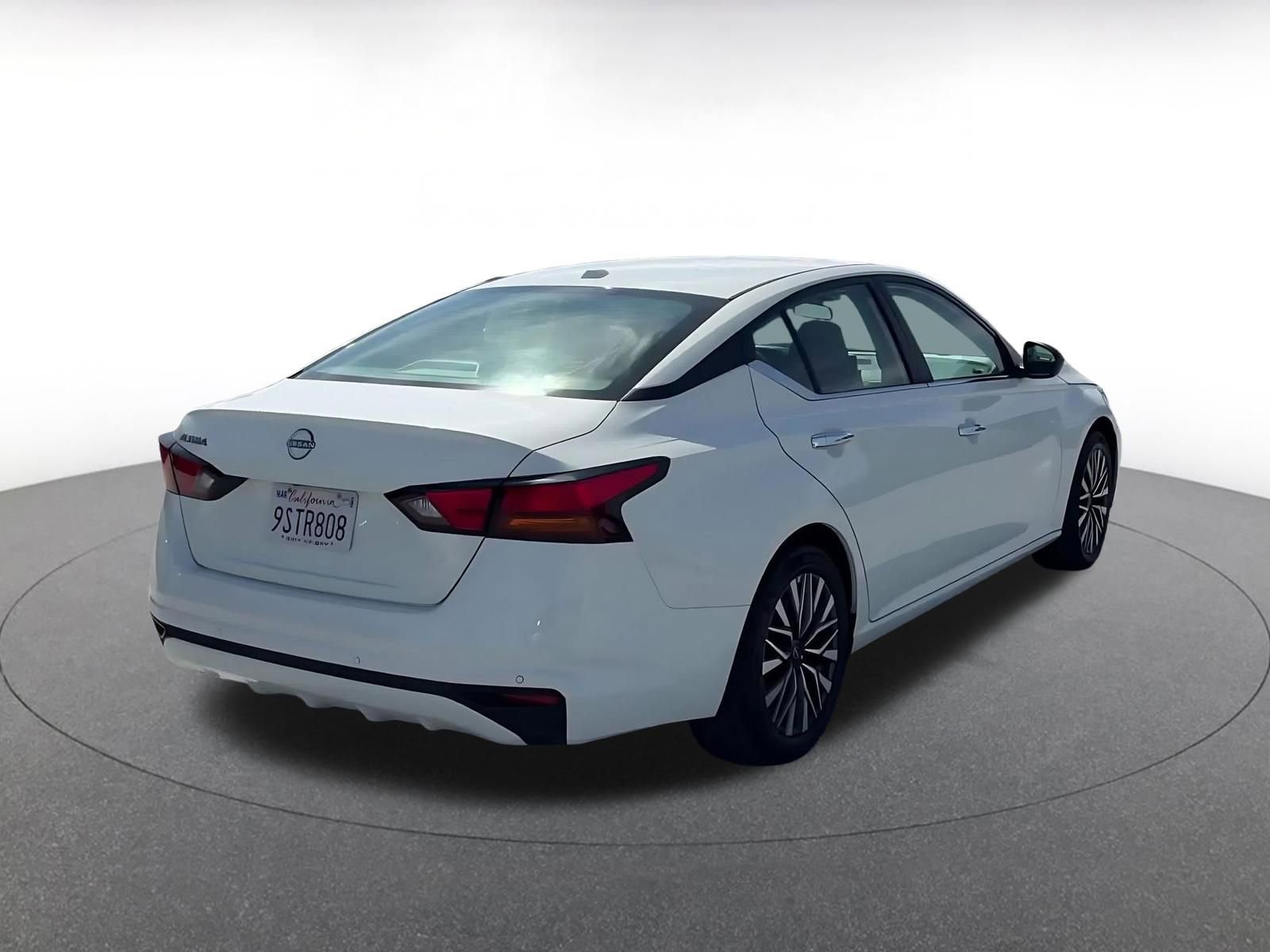 Thumbnail: 2025 Nissan Altima - 14