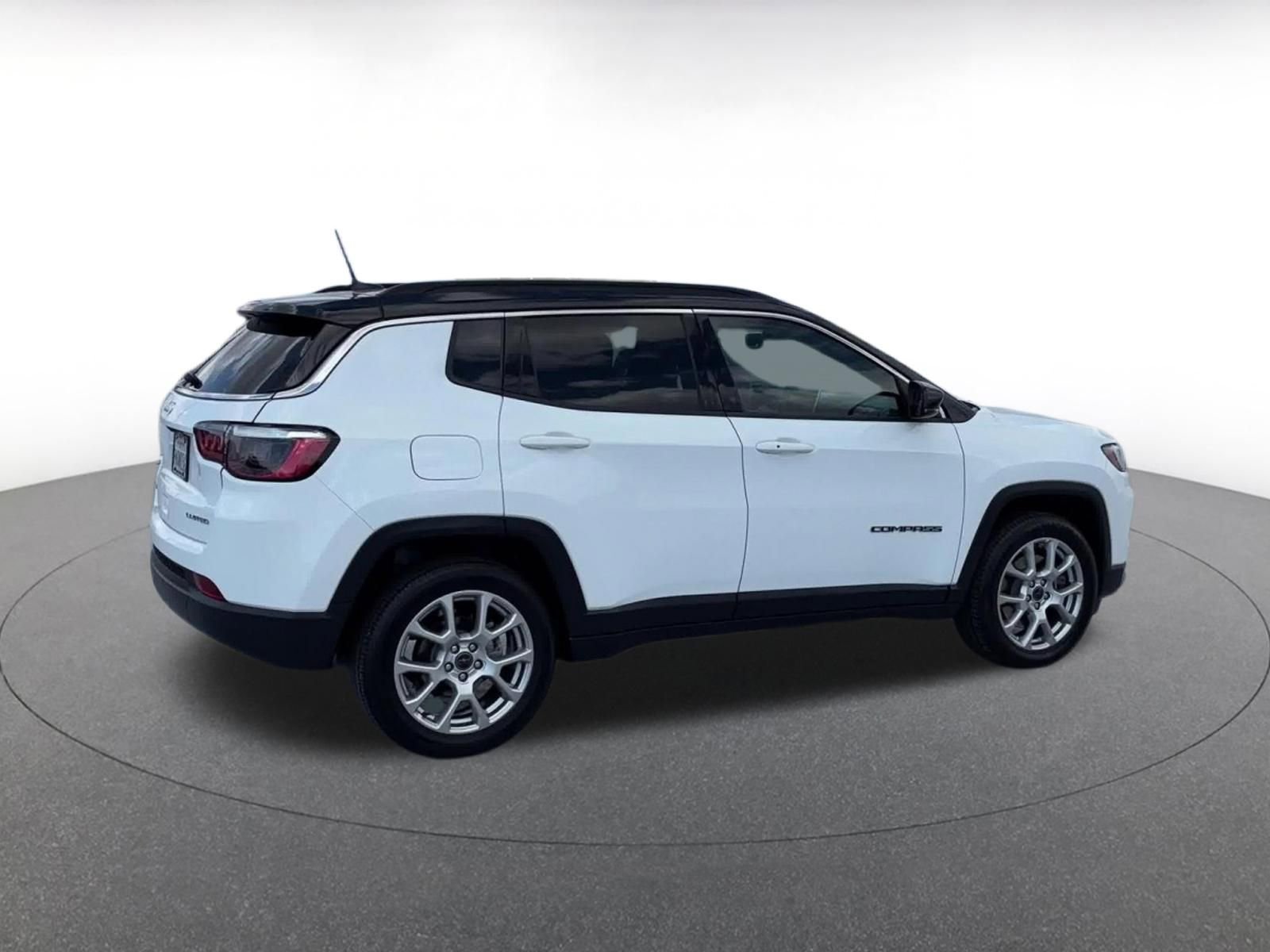 Thumbnail: 2025 Jeep Compass - 15