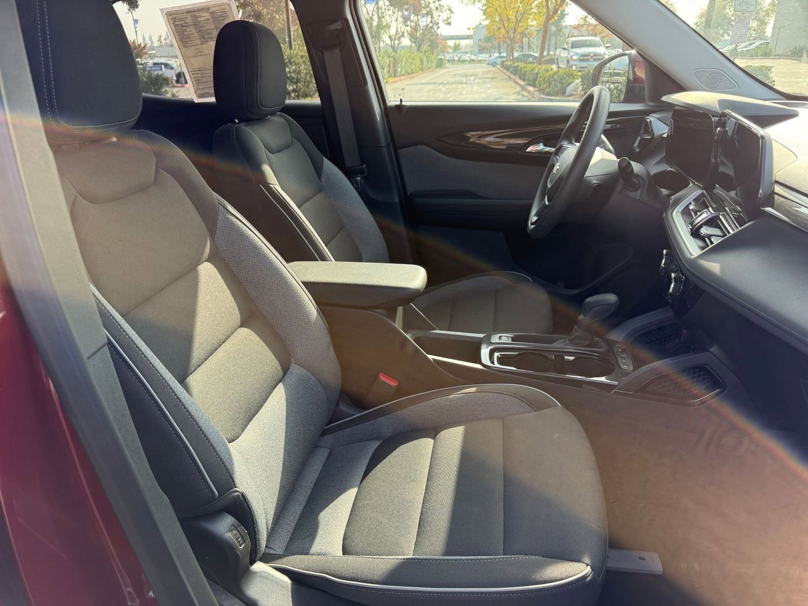 Thumbnail: 2025 Chevrolet TrailBlazer - 24