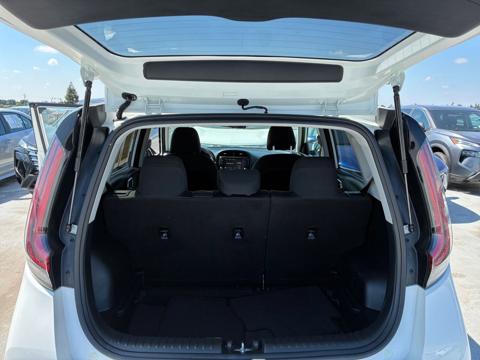 Thumbnail: 2025 Kia Soul - 29
