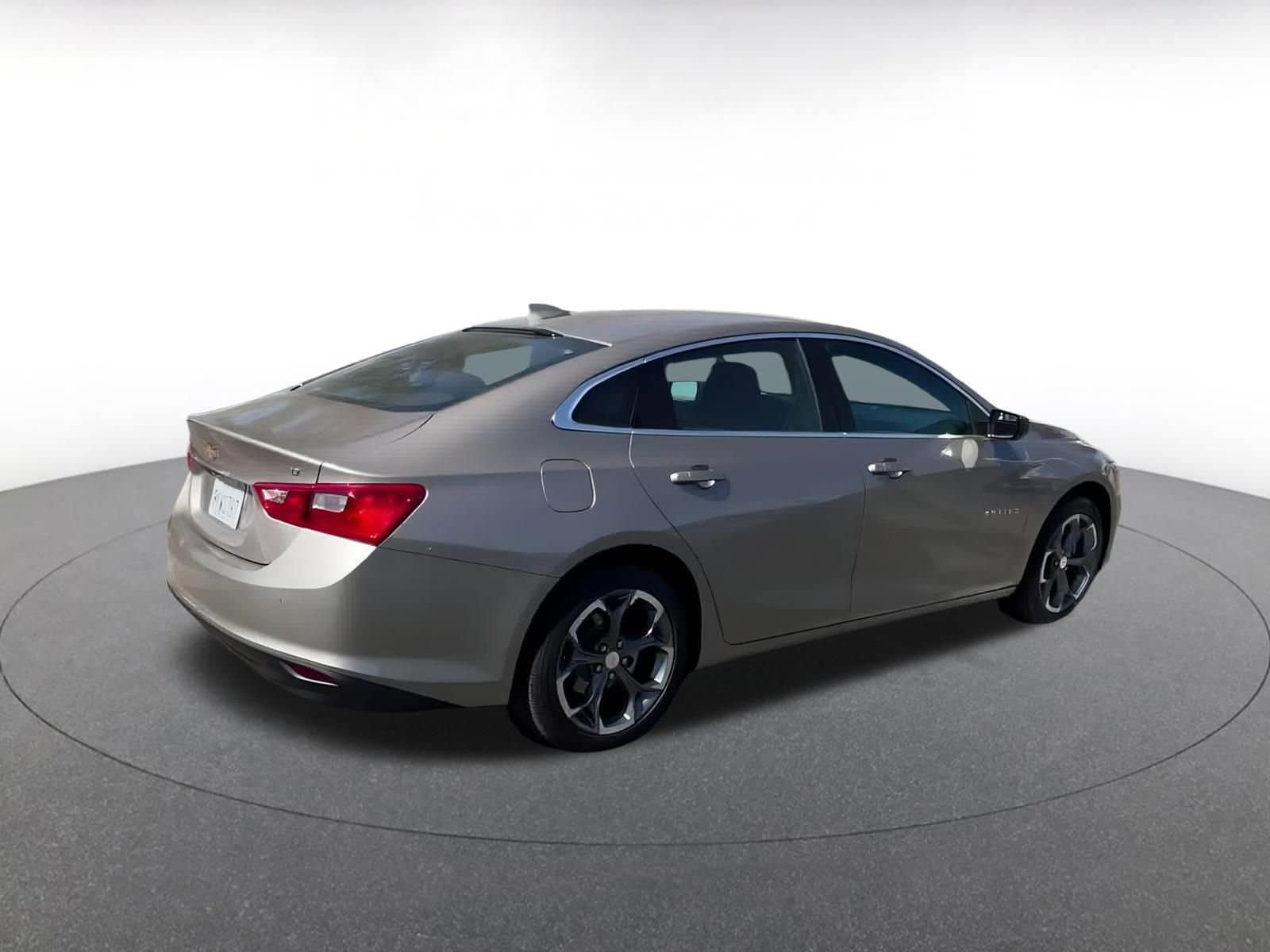 Thumbnail: 2024 Chevrolet Malibu - 15