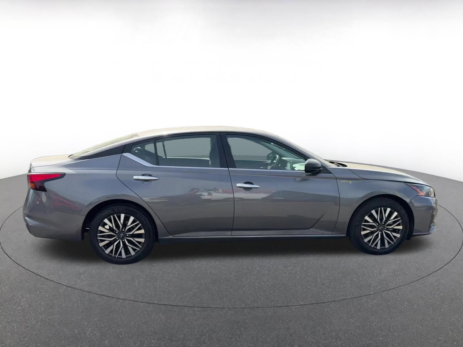 Thumbnail: 2024 Nissan Altima - 16