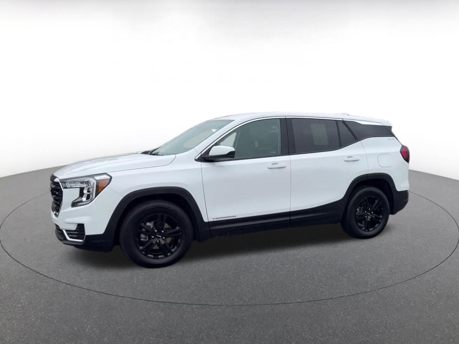 Thumbnail: 2024 GMC Terrain - 8