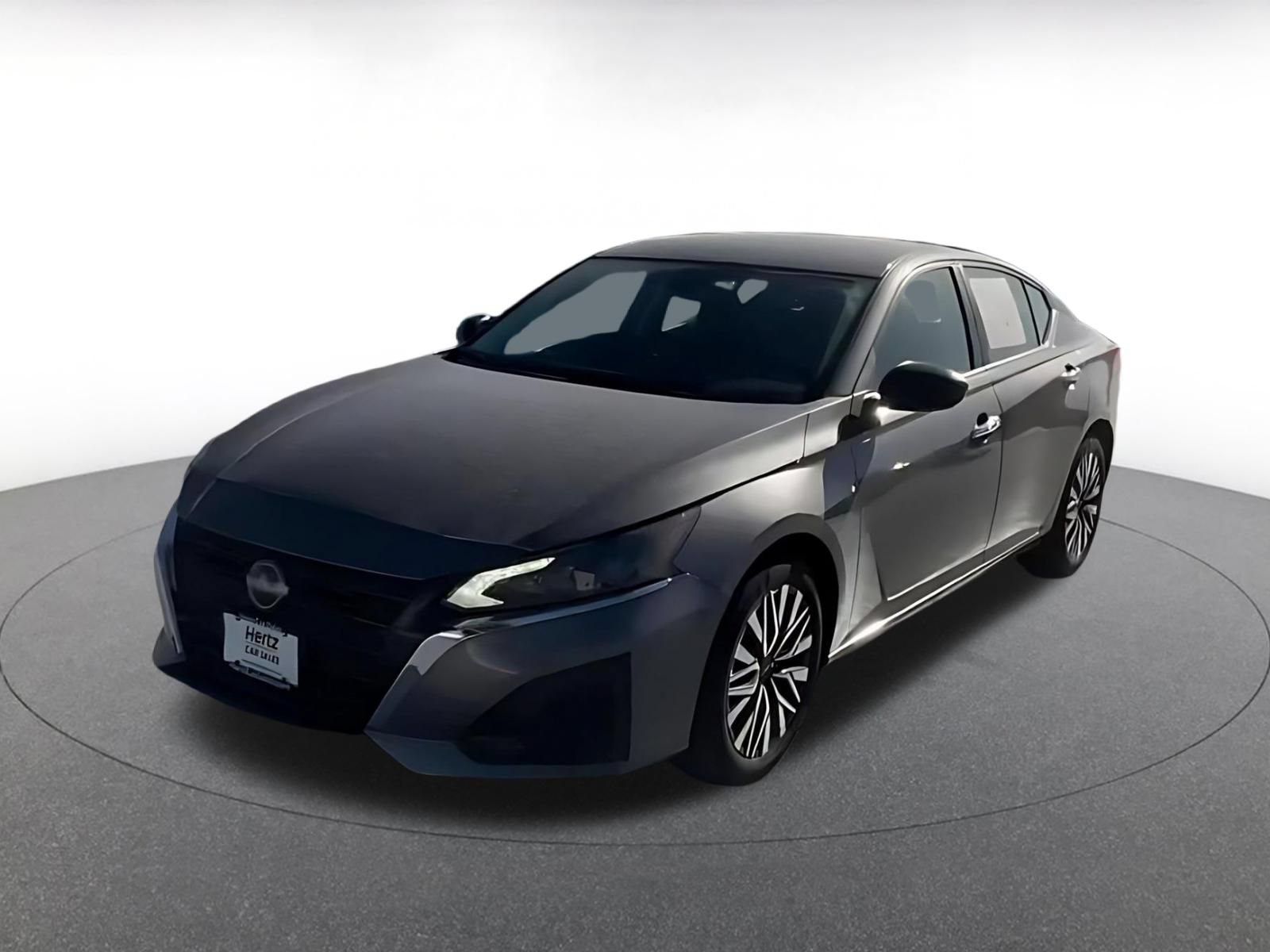 Thumbnail: 2025 Nissan Altima - 4