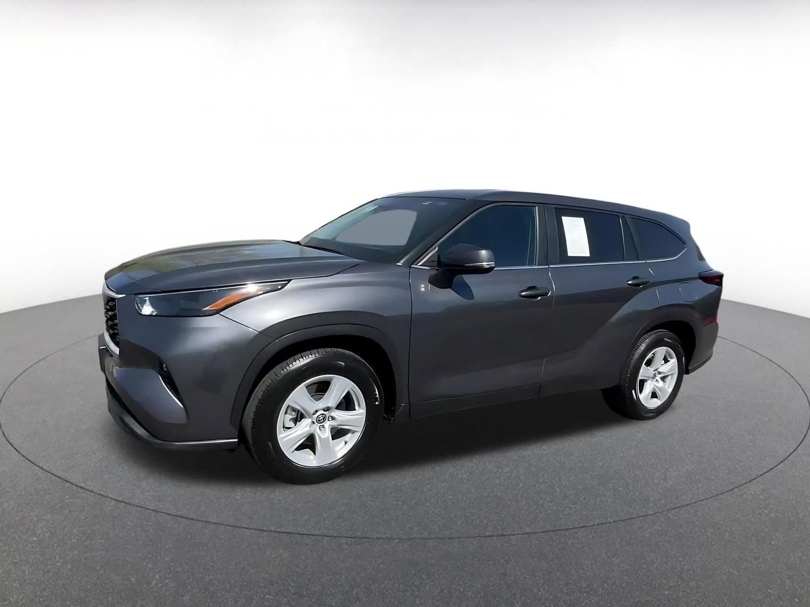 Thumbnail: 2025 Toyota Highlander - 8