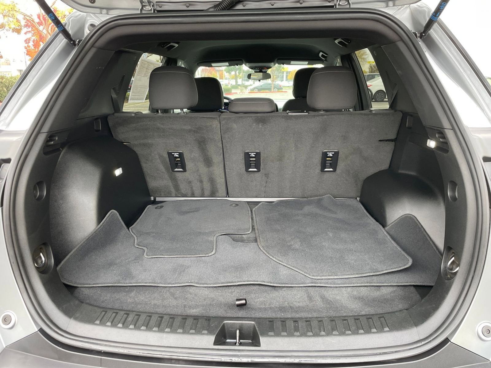 Thumbnail: 2025 Chevrolet Equinox - 30