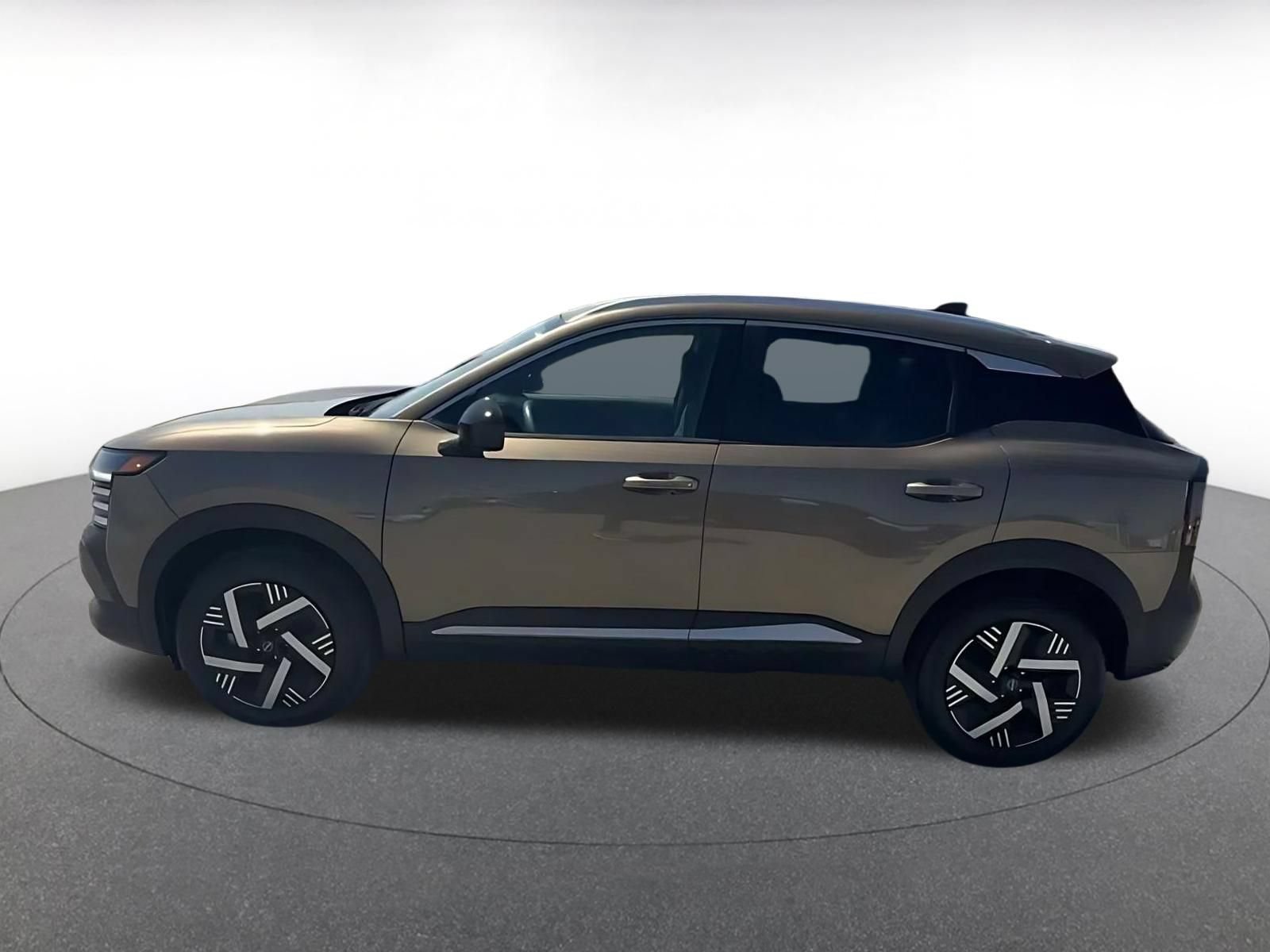Thumbnail: 2026 Nissan Kicks - 8