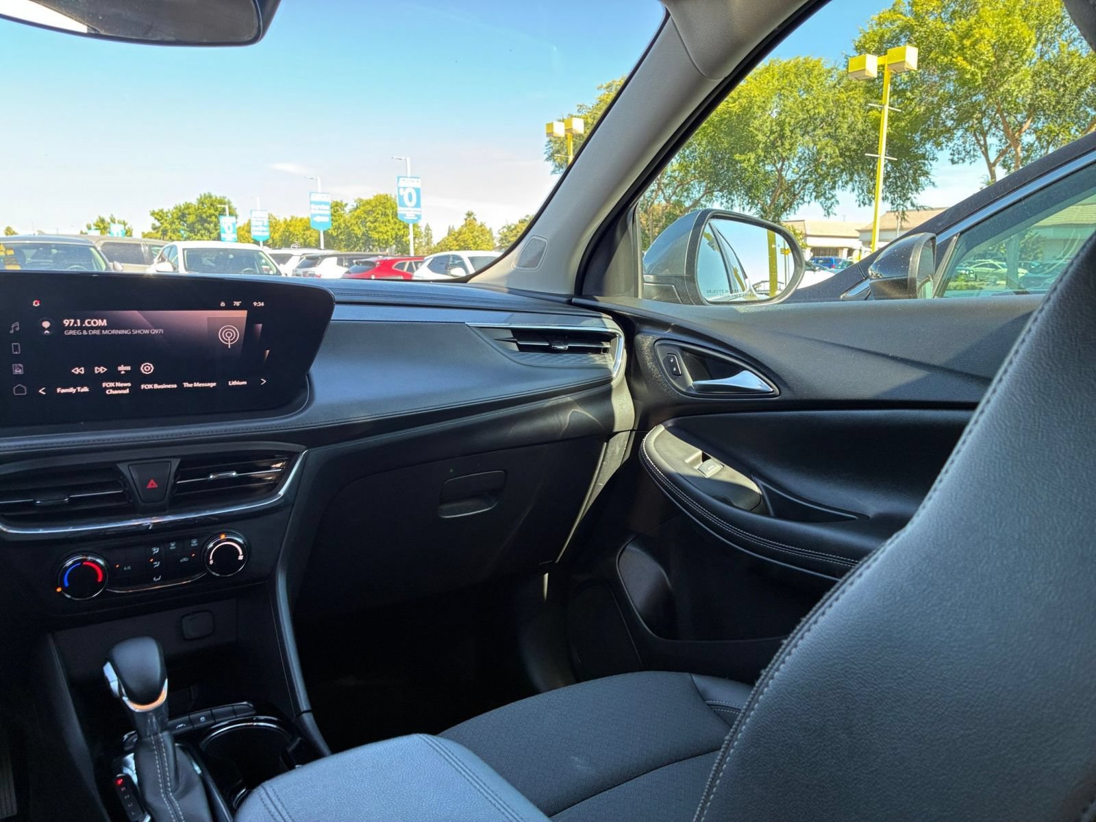 Thumbnail: 2025 Buick Encore GX - 33