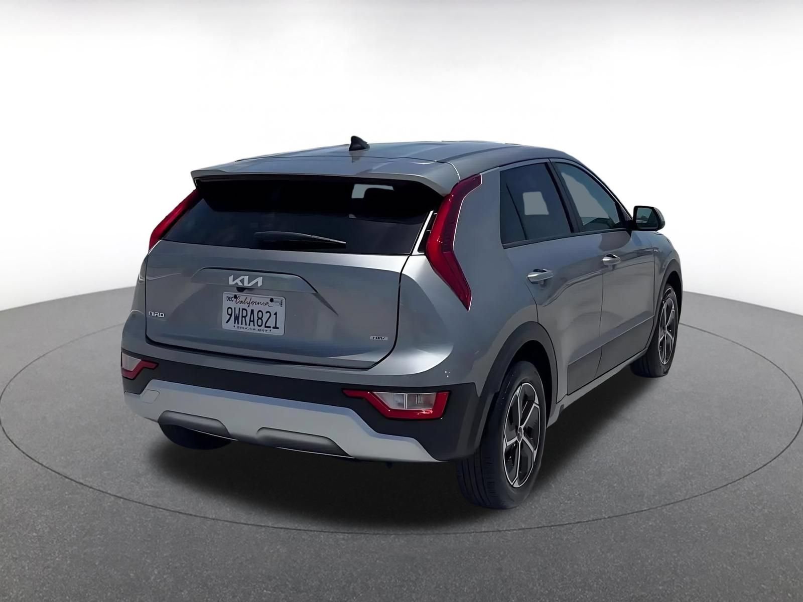 Thumbnail: 2026 Kia Niro - 14