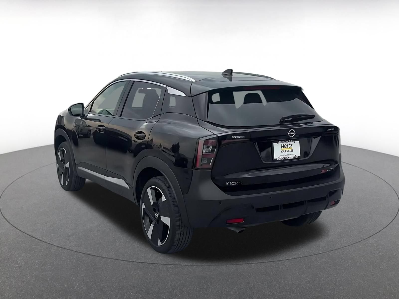 Thumbnail: 2026 Nissan Kicks - 10