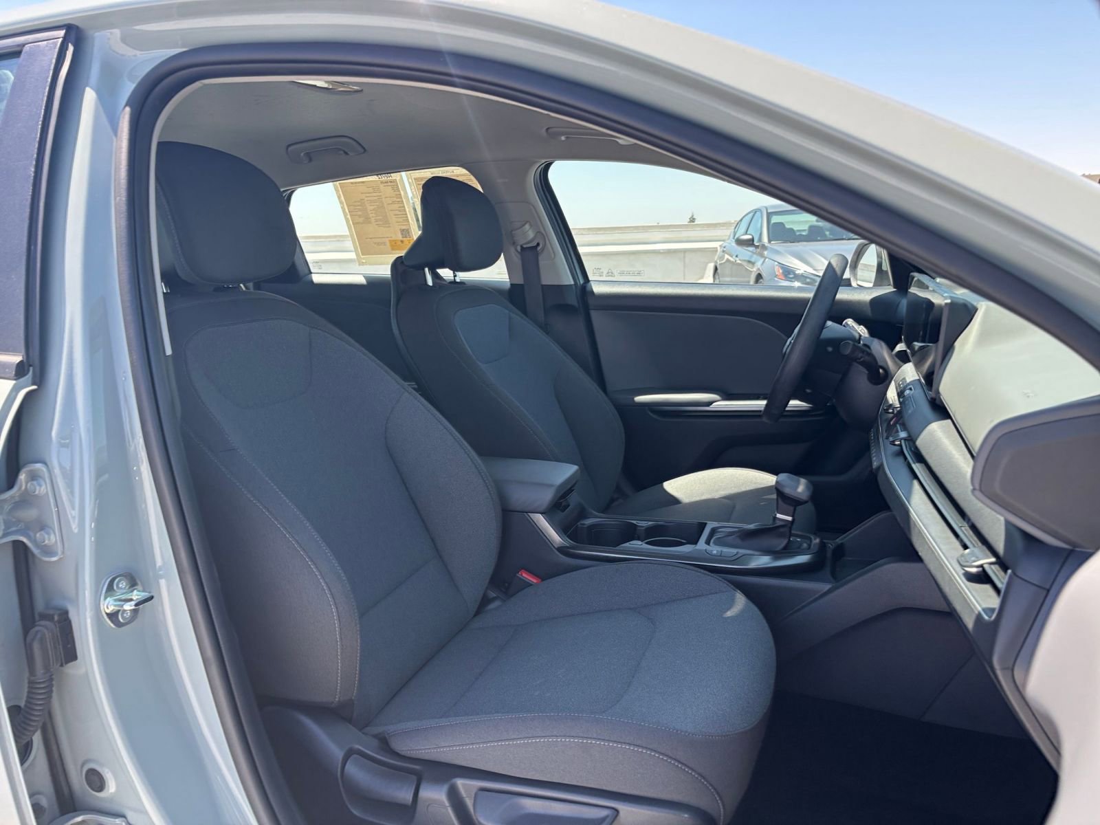 Thumbnail: 2025 Kia K4 - 35