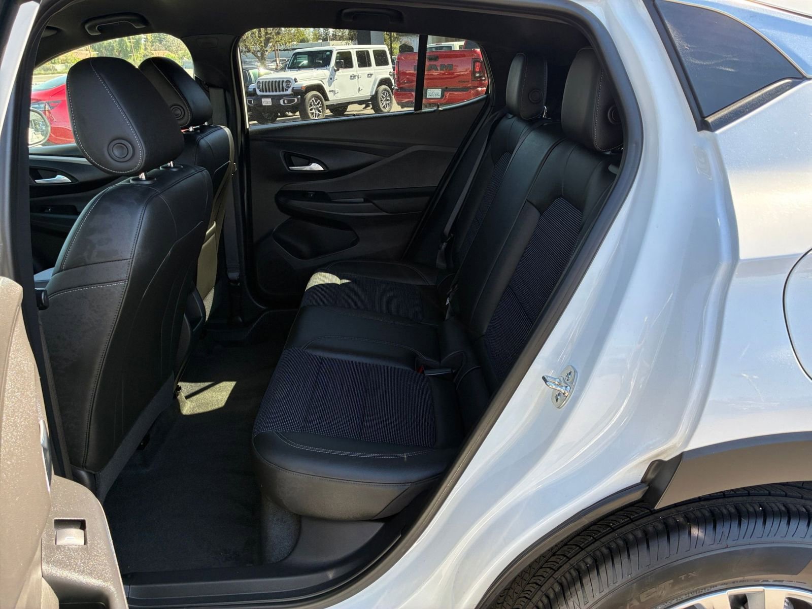 Thumbnail: 2025 Buick Envista - 24