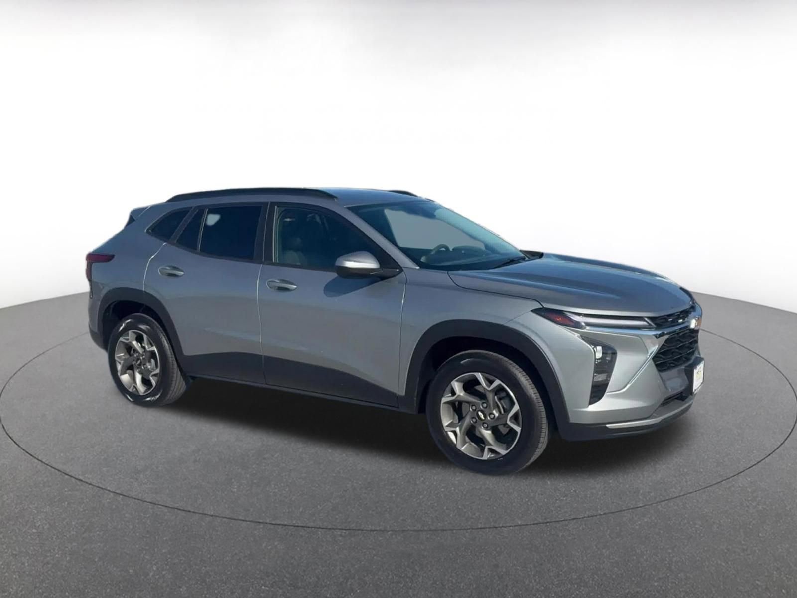 Thumbnail: 2025 Chevrolet Trax - 2