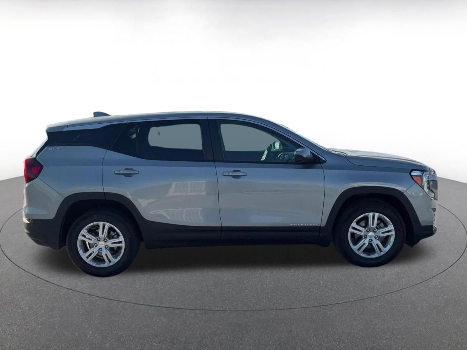 Thumbnail: 2024 GMC Terrain - 16