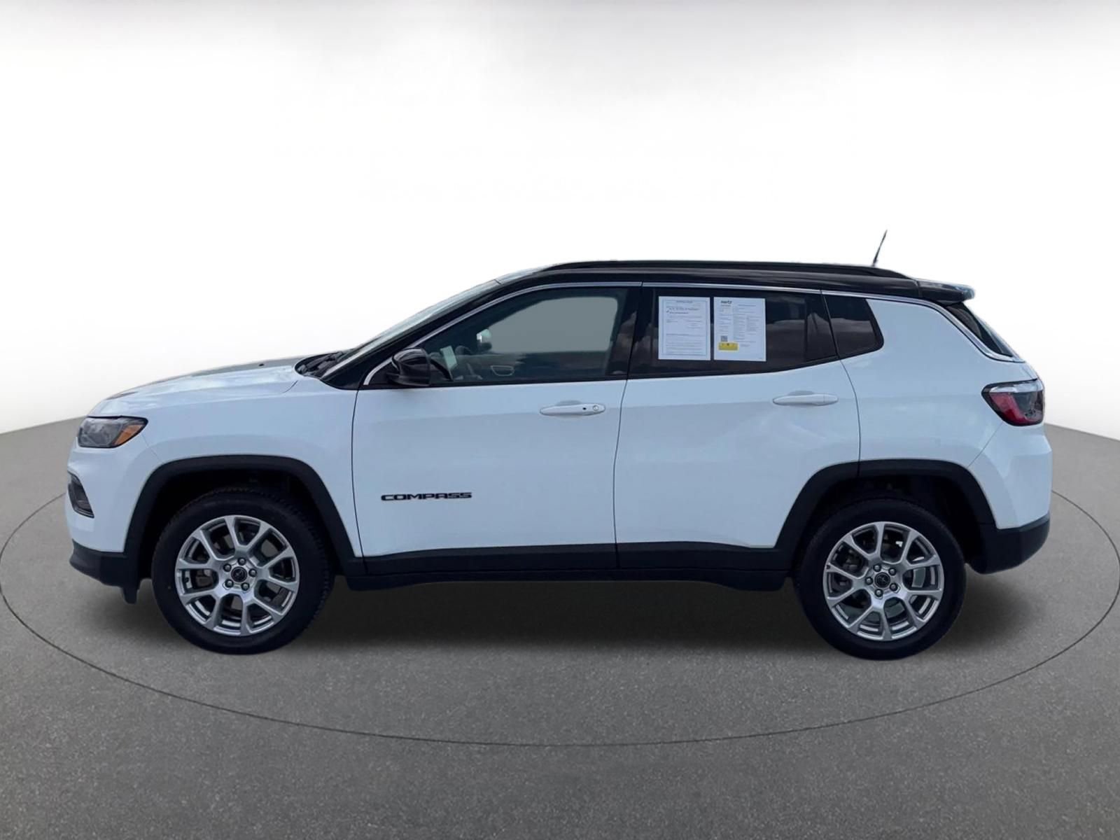 Thumbnail: 2025 Jeep Compass - 9