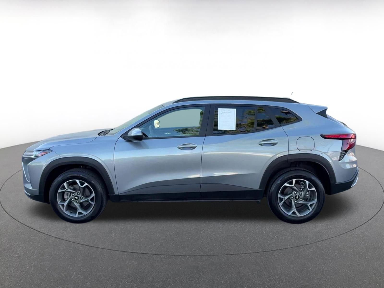 Thumbnail: 2025 Chevrolet Trax - 9