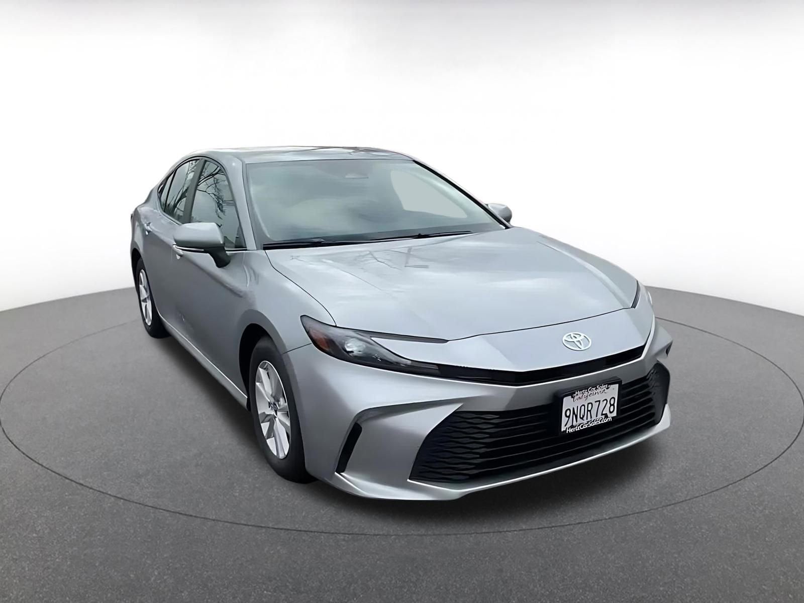 Thumbnail: 2025 Toyota Camry - 3