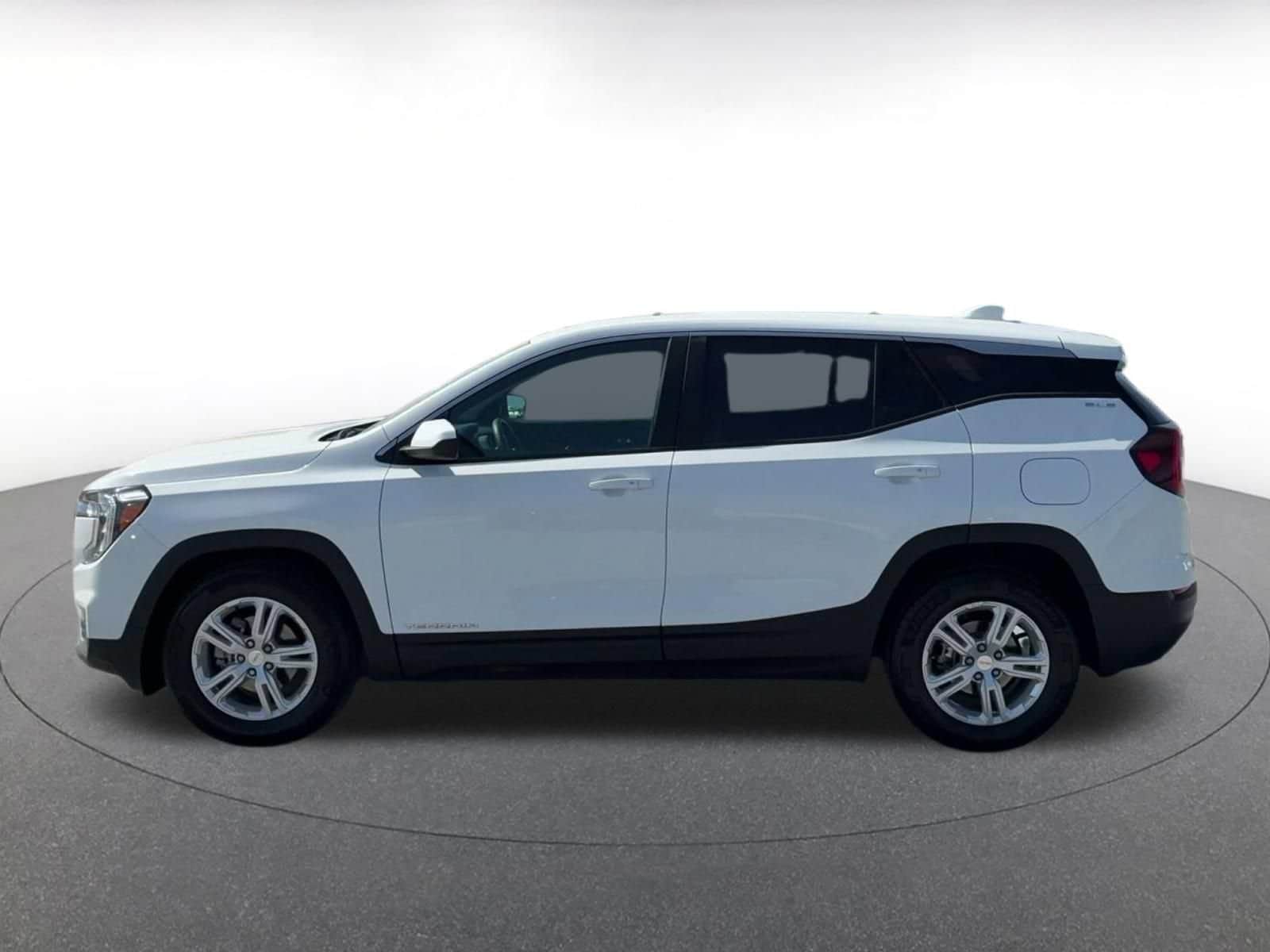 Thumbnail: 2024 GMC Terrain - 8
