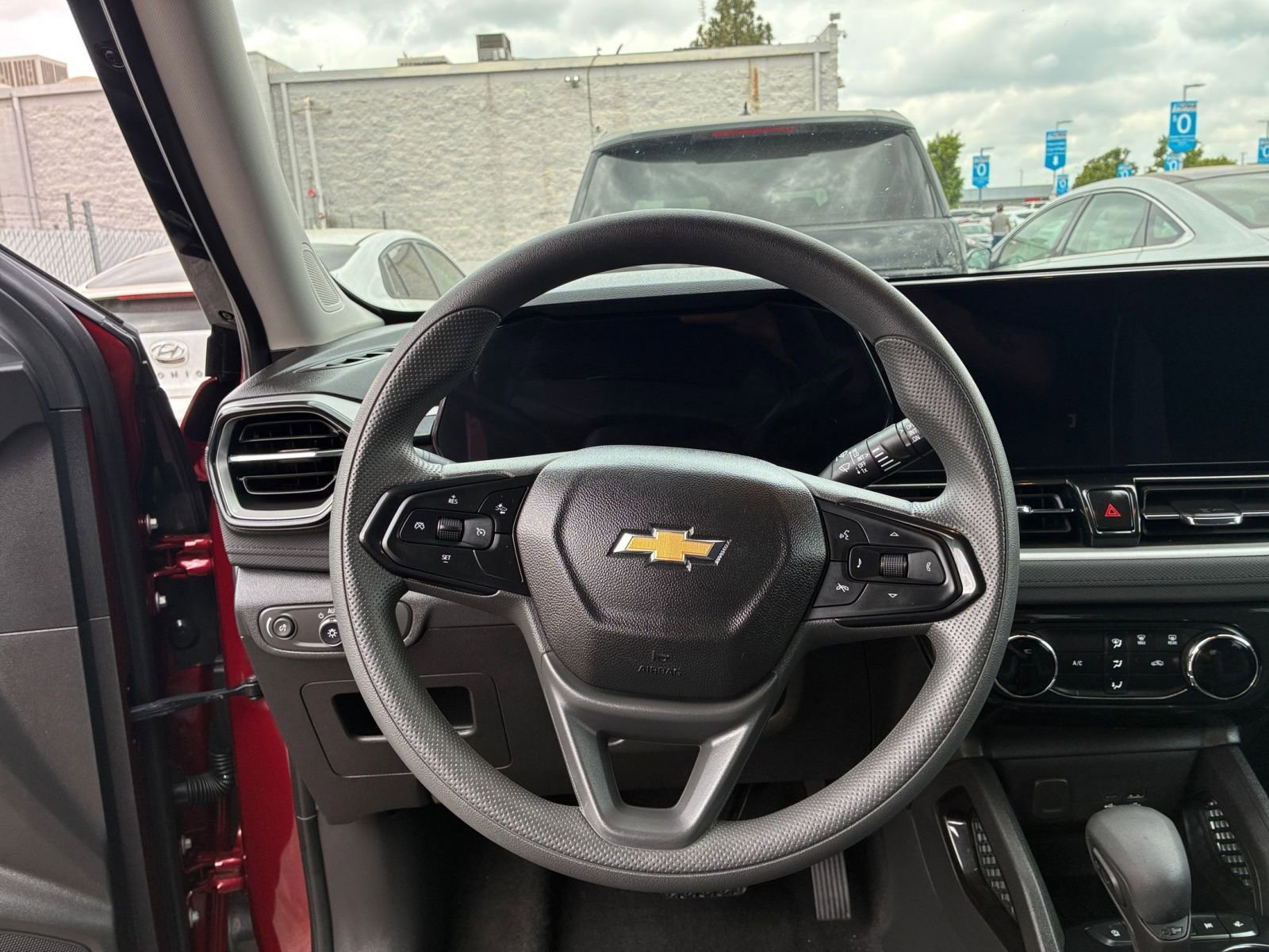 Thumbnail: 2025 Chevrolet TrailBlazer - 28