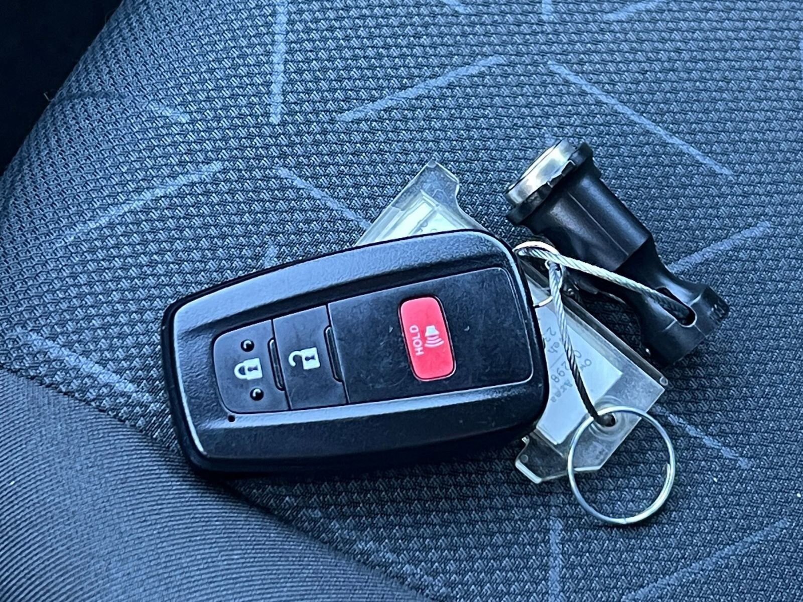 Thumbnail: 2025 Toyota RAV4 - 22