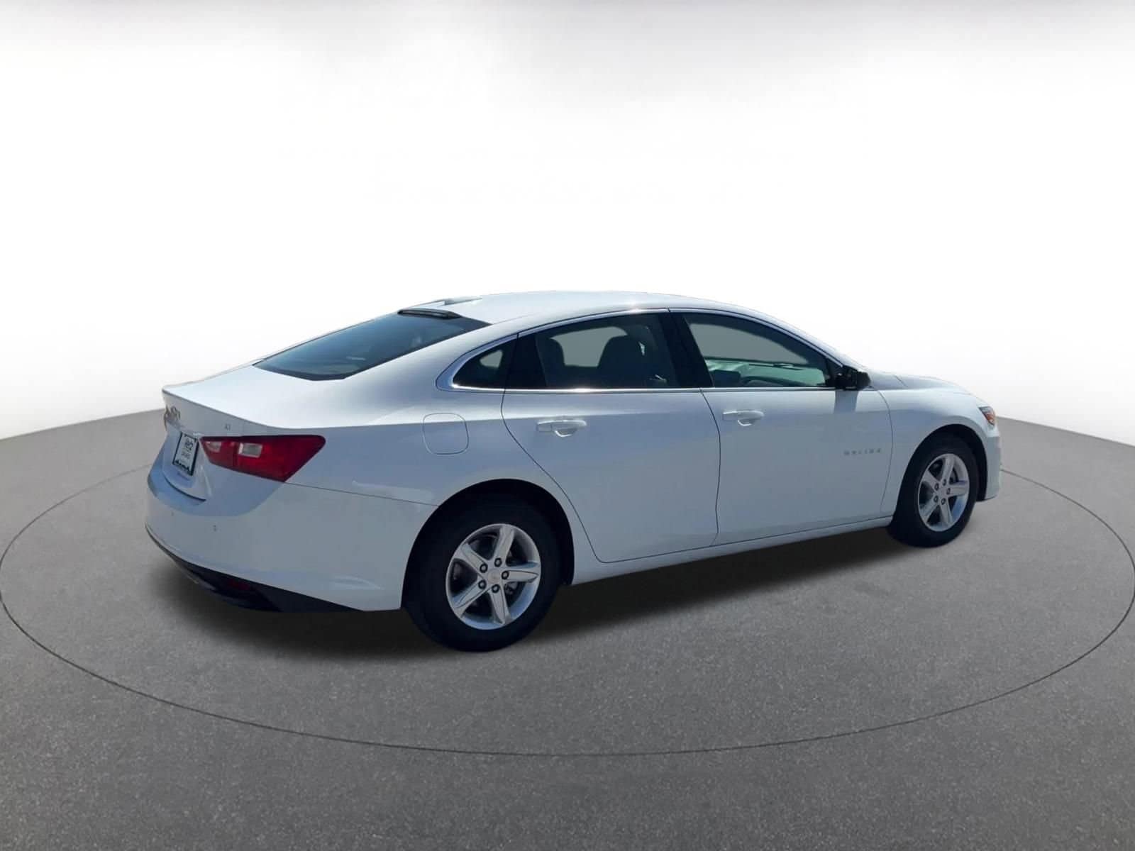 Thumbnail: 2024 Chevrolet Malibu - 15