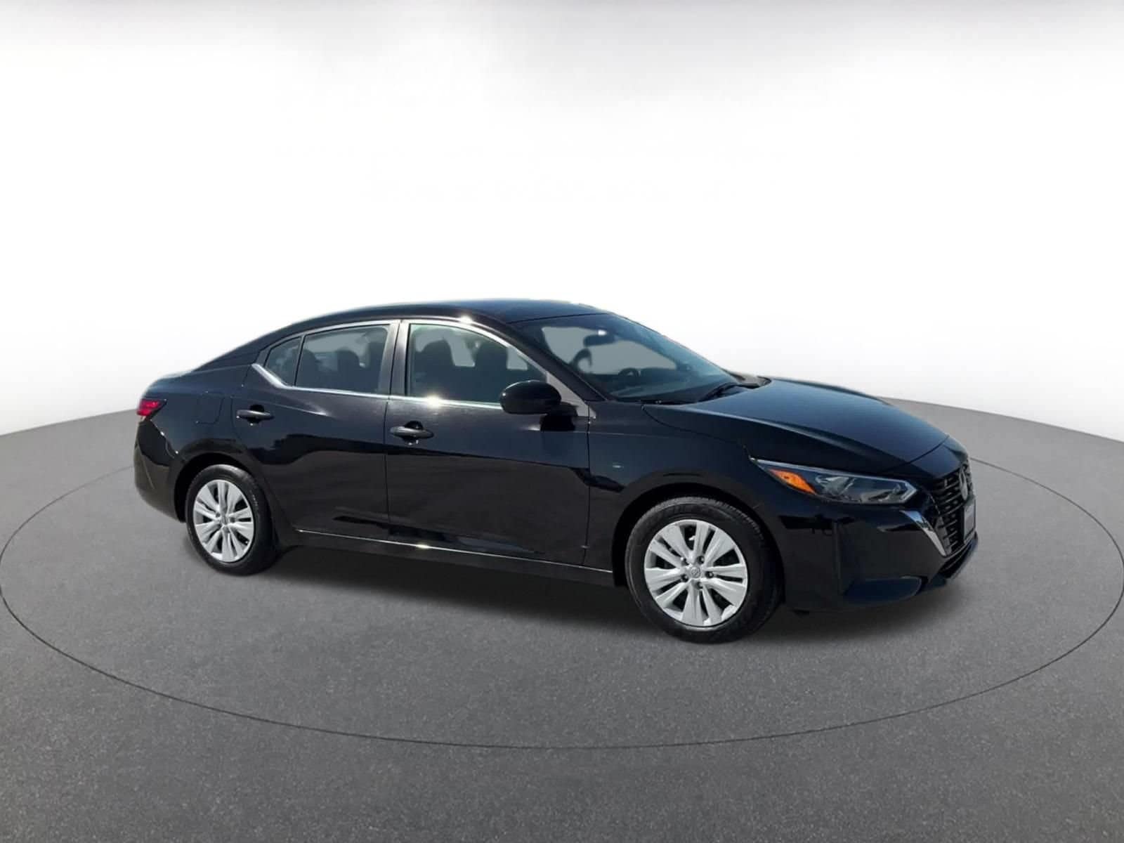 Thumbnail: 2025 Nissan Sentra - 3