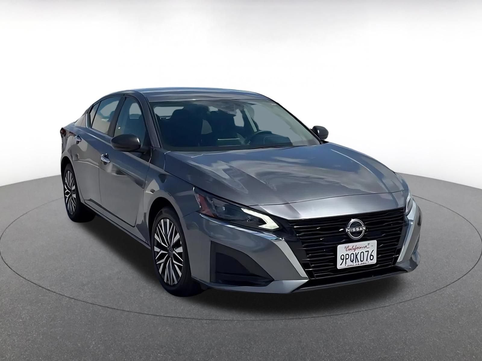 Thumbnail: 2025 Nissan Altima - 3