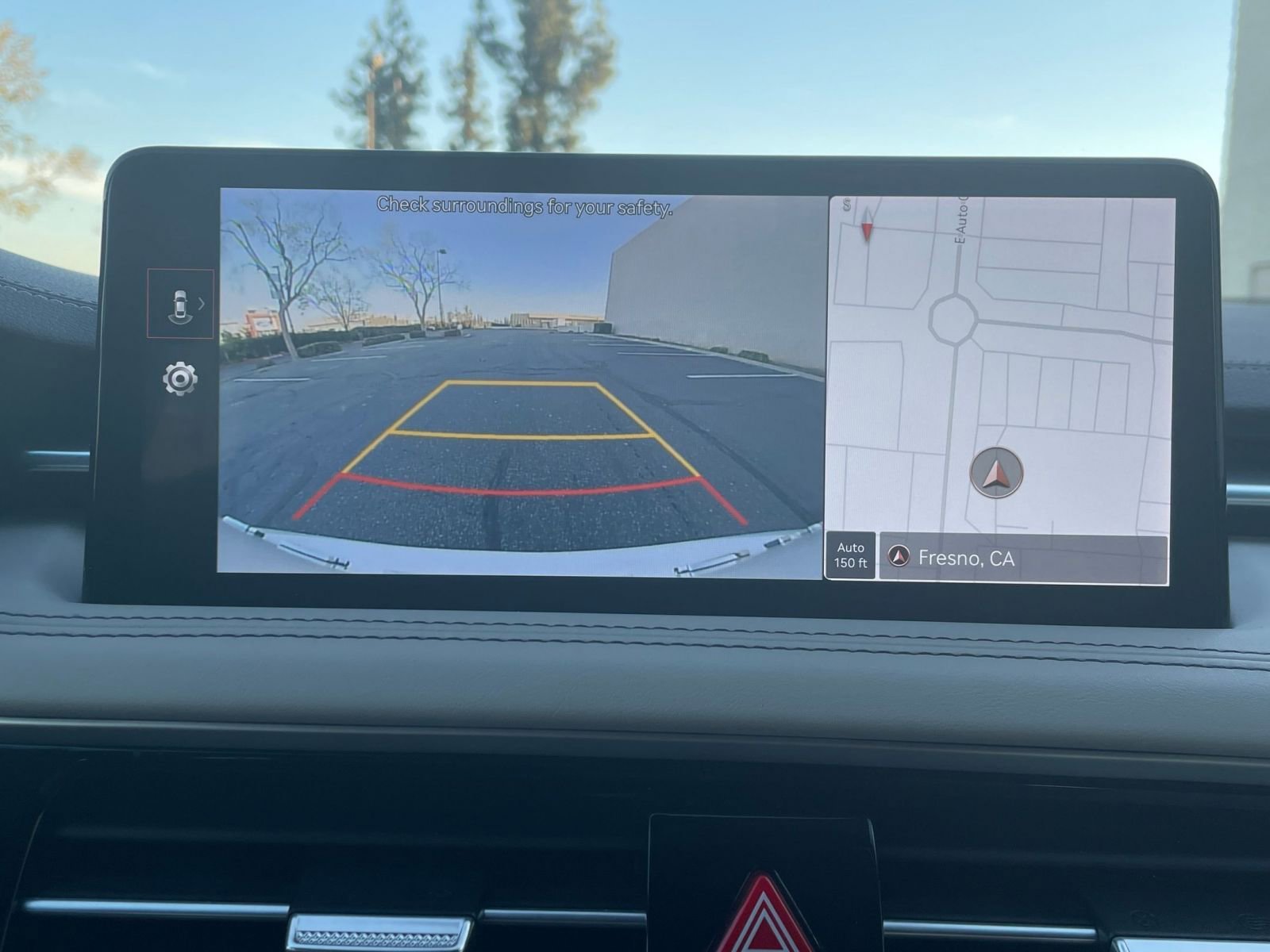 Thumbnail: 2025 Genesis G70 - 25