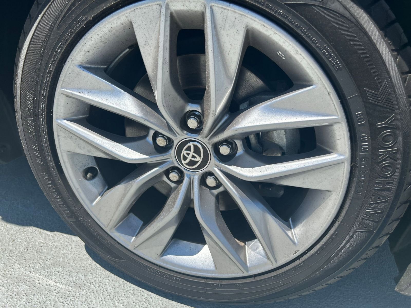 Thumbnail: 2022 Toyota Avalon - 18