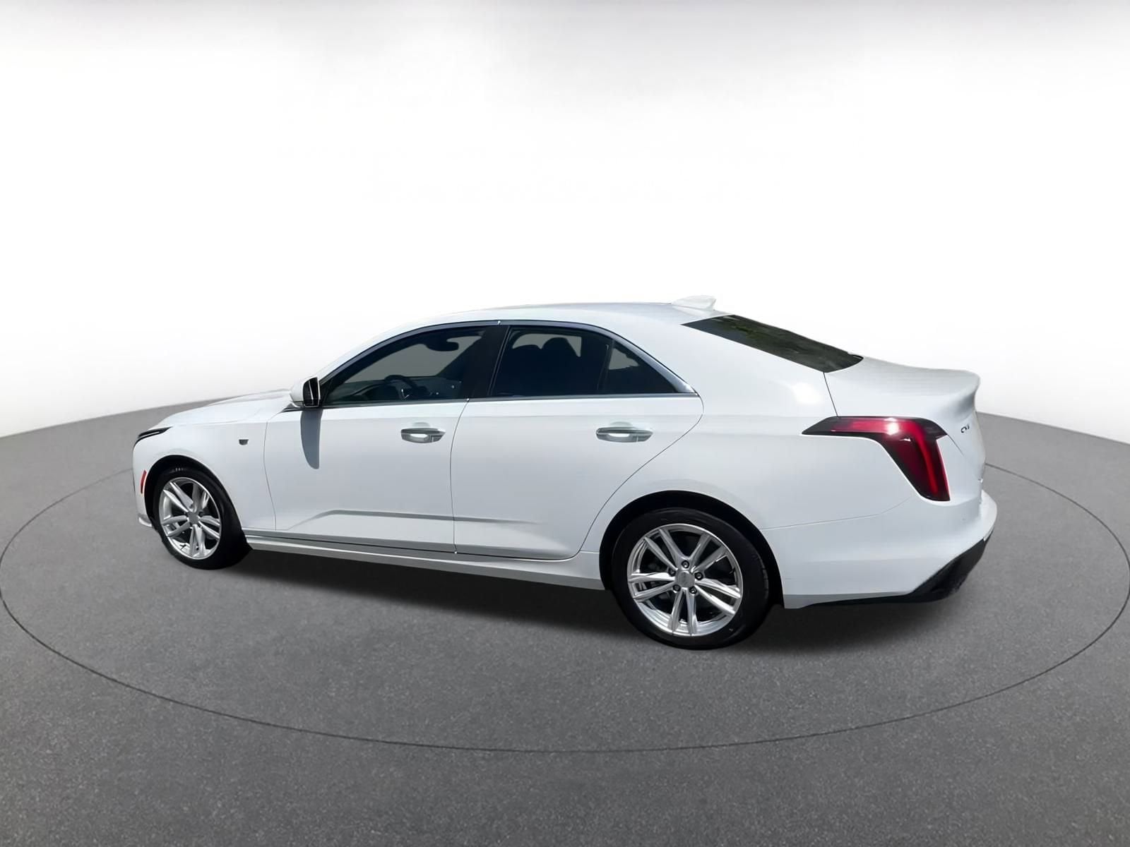 Thumbnail: 2024 Cadillac CT4 - 10